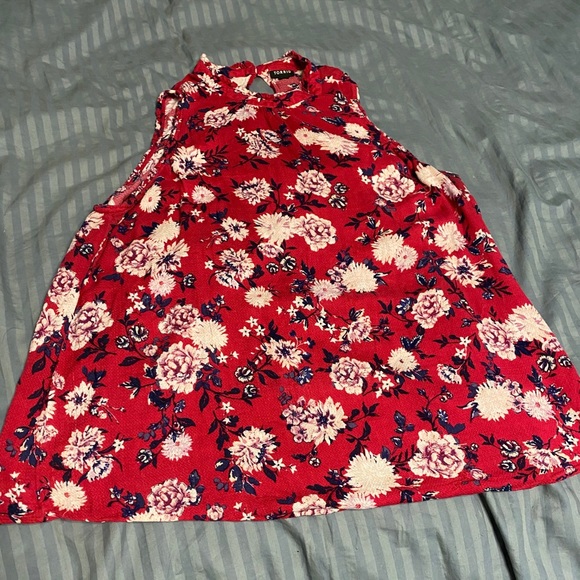 torrid Tops - Torrid Sleeveless Floral Top Size 2